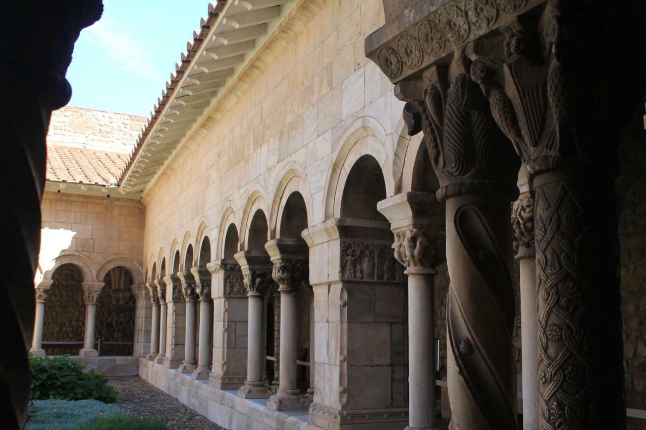 Maison Au Pied De La Cathedrale Ельн Екстер'єр фото